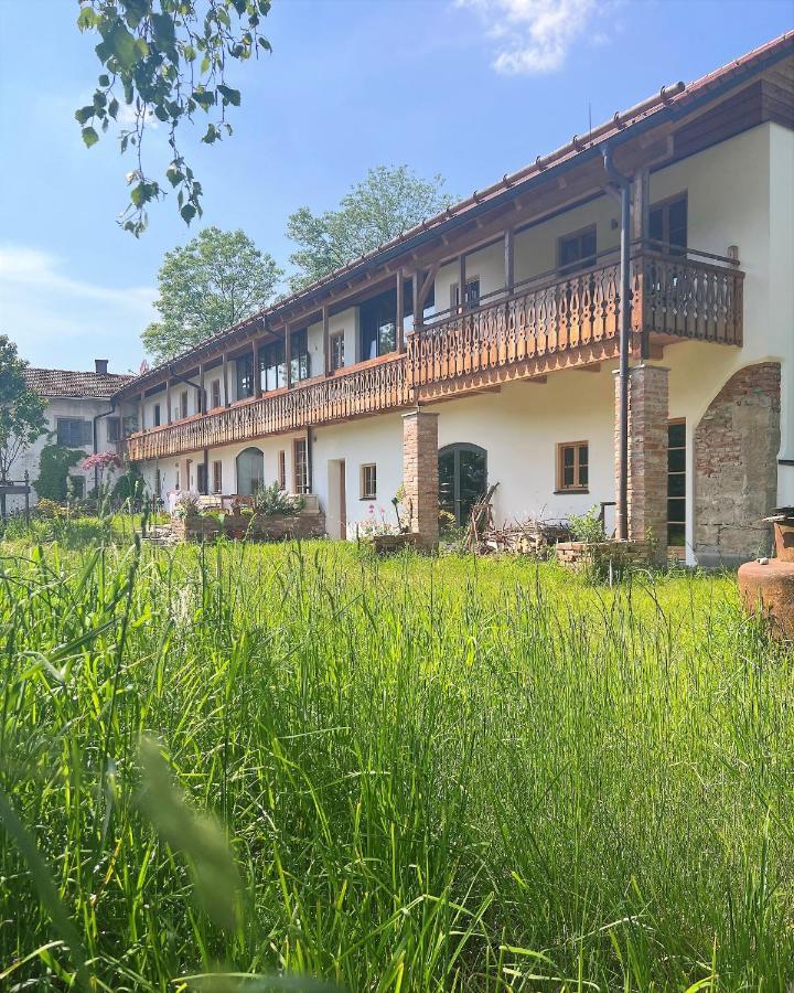 Sunhill Appartments, Klimatisiert Winhoring Bagian luar foto