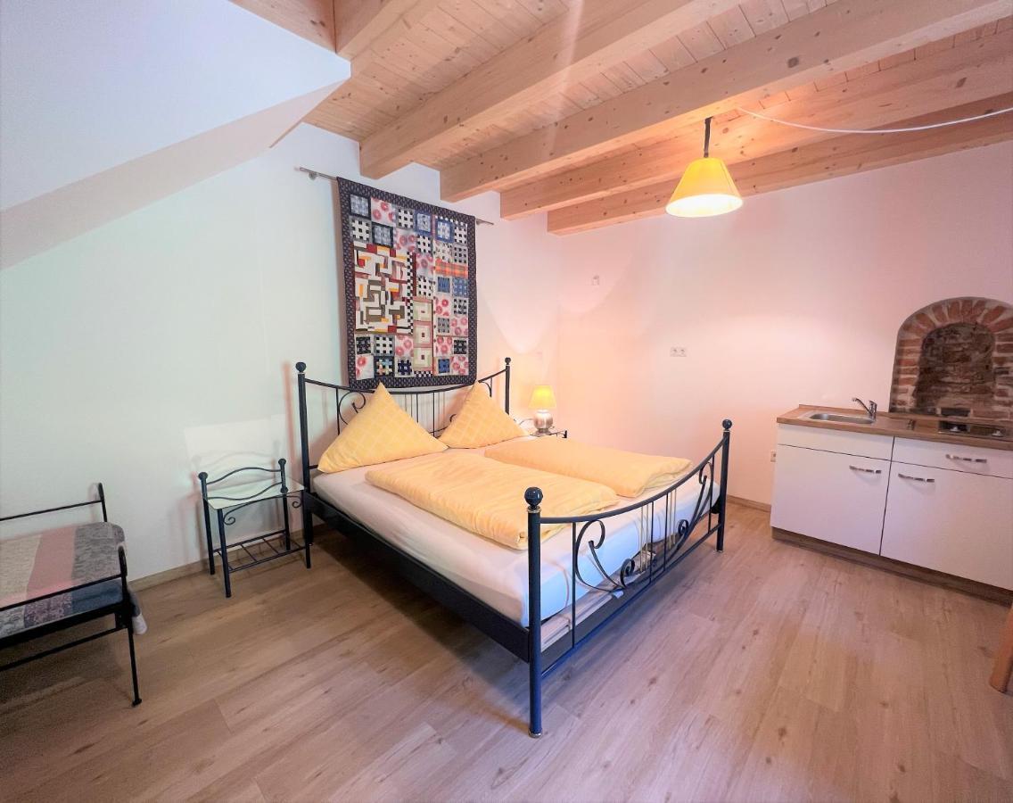 Sunhill Appartments, Klimatisiert Winhoring Bagian luar foto